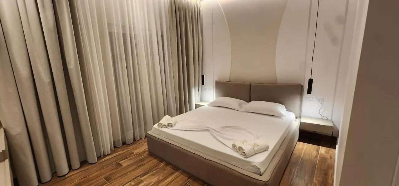 Hotel Miami Beach Golem   Golem (Tirana)