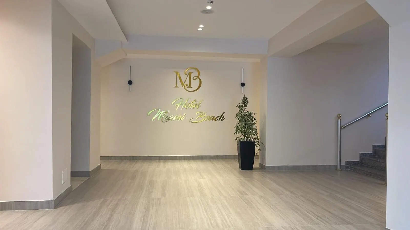 Hotel Miami Beach Golem   Golem (Tirana)