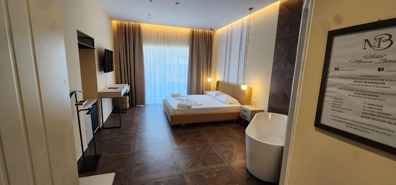 Hotel Miami Beach Golem